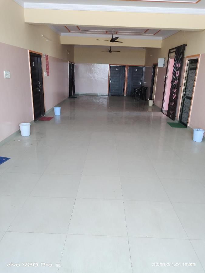 Hotel Purnima Palace Fatehpur  Exterior photo
